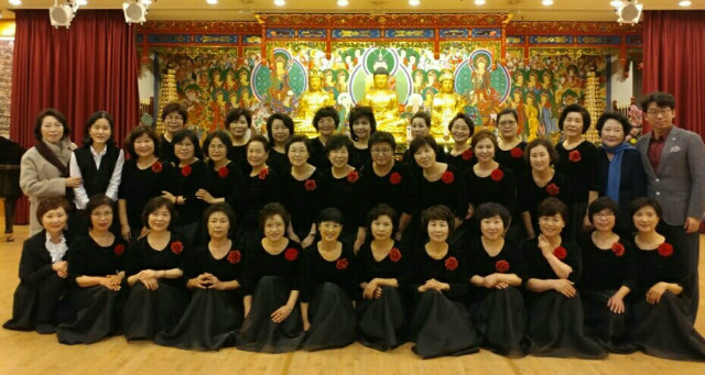 가릉빈가 합창단 단체사진.jpg