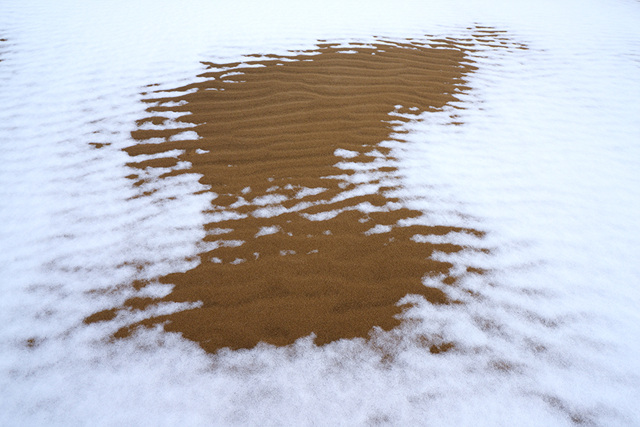 3최용백 대청도 모래사막,101.6×76.2cm,2016.jpg