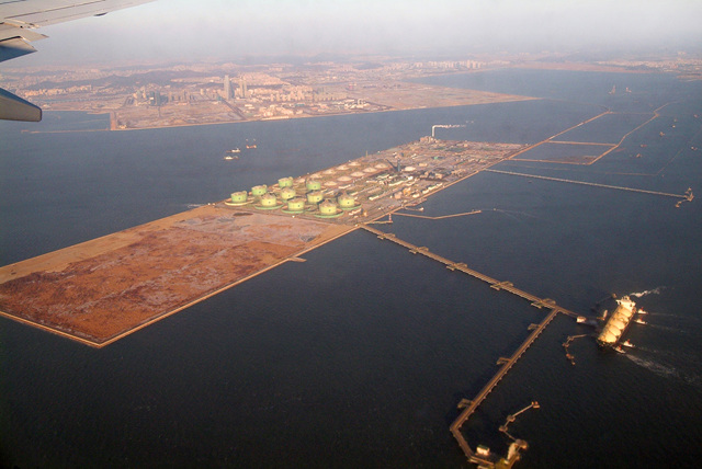 최용백- 송도 항공, 2009.jpg