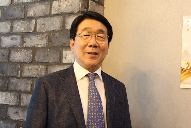 백효흠 회장.jpg