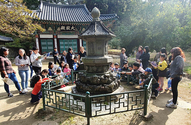갑사에서 다문화가정 아이들을 대상으로 진행된 나눔 템플스테이 (3).jpg