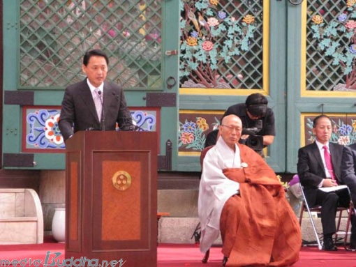 �̸��� ������� ��縦 �뵶�ϴ� ������ ��ȭü�������� ���