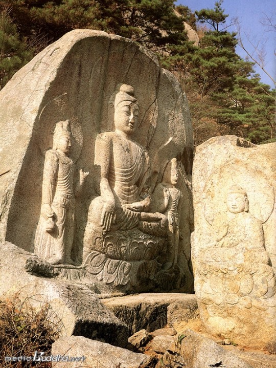 경주남산칠불암마애불상군. 사진=문화재청 제공.