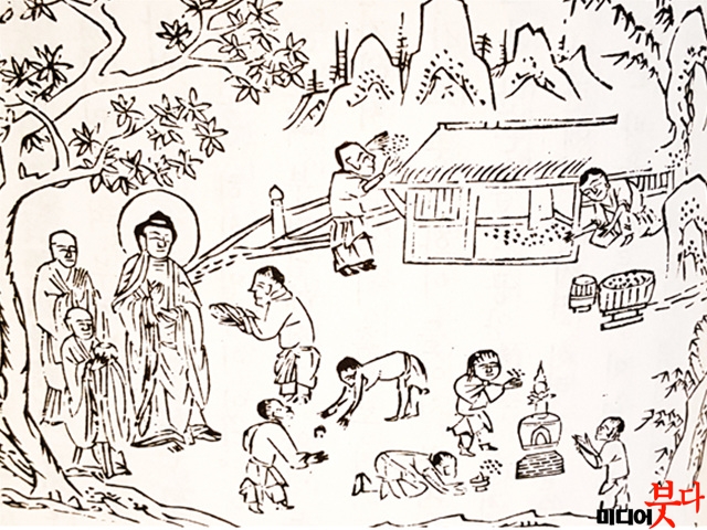 어린 아이가 부처님께 흙을 보시하는 장면. 이 아이가 전생의 아쇼카왕이다. 조선중기 판본. 석가모니 일대기 녹원전법상 중에서 ‘소아시토小兒施土’ 장면.jpg