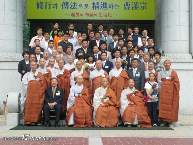 ȯ¿µ½Ä¿¡ Âü°¡ÇÑ ºÒÀÚ¼±¼ö´Ü