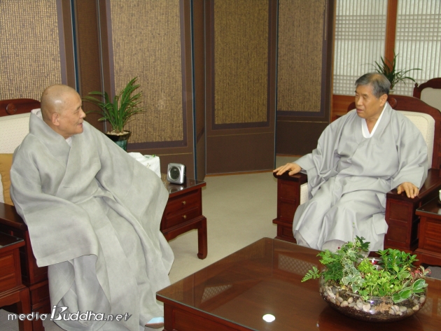 ���ұ� �̼��� ���������� ���� ������ ������ �����屳 �İ� ������ ��û�ߴ�.