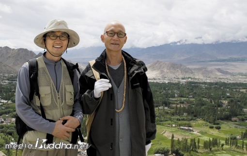 ������ �۰��� û�� ����.