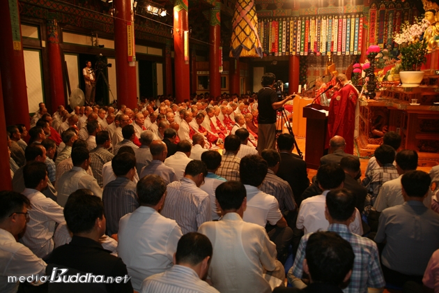 õÅÂÁ¾ÀÇ ÃµÅÂÇàÀÚµéÀÌ 8¿ù 9ÀÏ ÇϾȰŠÀÔÁ¦½ÄÀ» ¼º´ëÈ÷ °¡Á³´Ù.